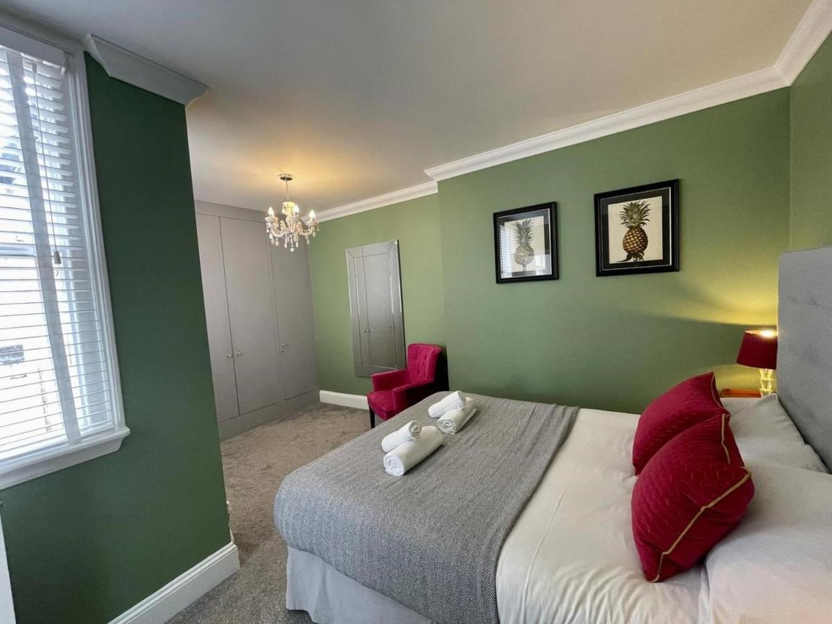 Regency Apartment - Marine Square By Crown Gardens Holiday Homes Hove Extérieur photo